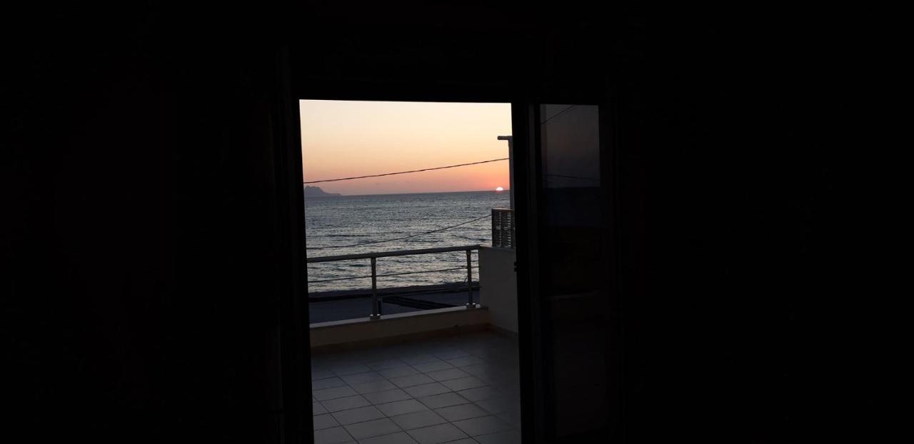 Coral Sea Studio Kokkinos Pyrgos Exterior foto