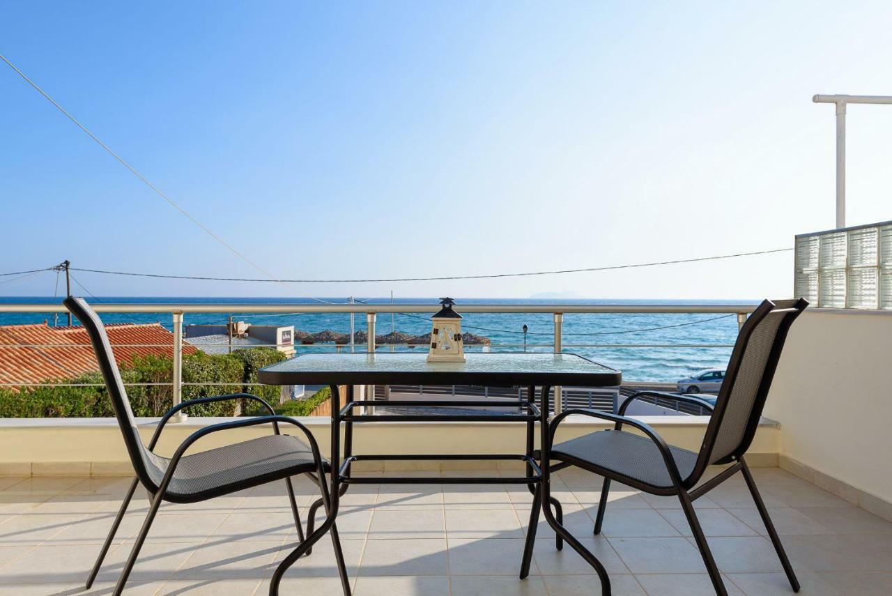 Coral Sea Studio Kokkinos Pyrgos Exterior foto
